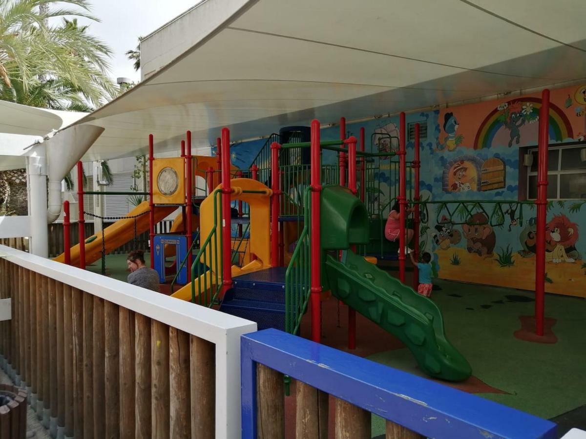 Port Aventura, Exclusivo Alojamiento La Pineda Luaran gambar